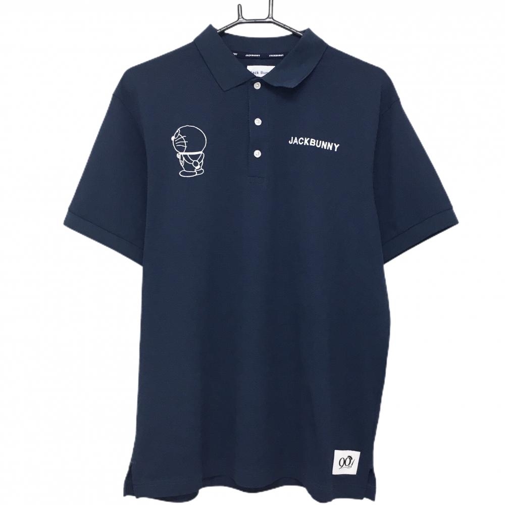 【美品】ジャックバニー×ドラえもん 半袖ポロシャツ ネイビー×白 胸ロゴ刺しゅう メンズ 6(XL) ゴルフウェア 2024年モデル Jack Bunny