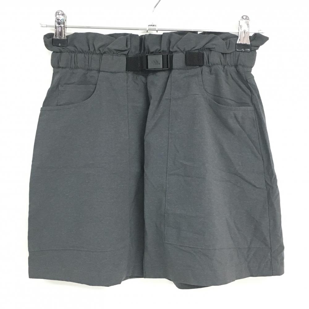 【超美品】アディダス スカート グレー 地模様 ストレッチ 薄手 インナーパンツ付き レディース S ゴルフウェア adidas