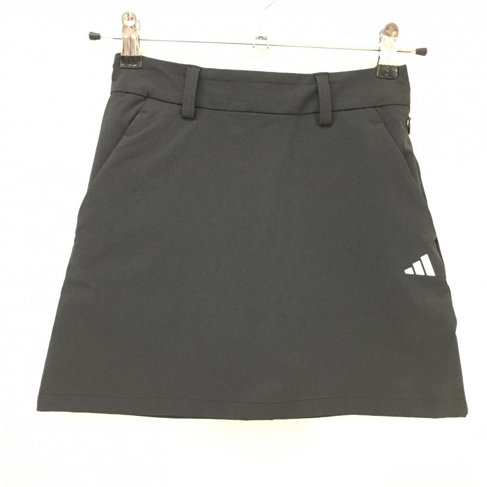 【超美品】アディダス スカート 黒 ロゴ白 内側インナーパンツ  レディース XS ゴルフウェア 2023年モデル adidas
