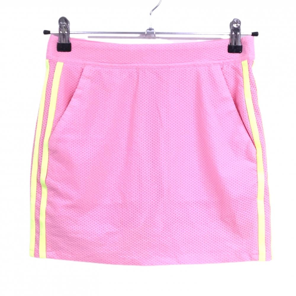 【超美品】アディダス スカート ピンク×イエロー メッシュ調立体織生地 サイド3ライン ウエストゴム  レディース M ゴルフウェア adidas