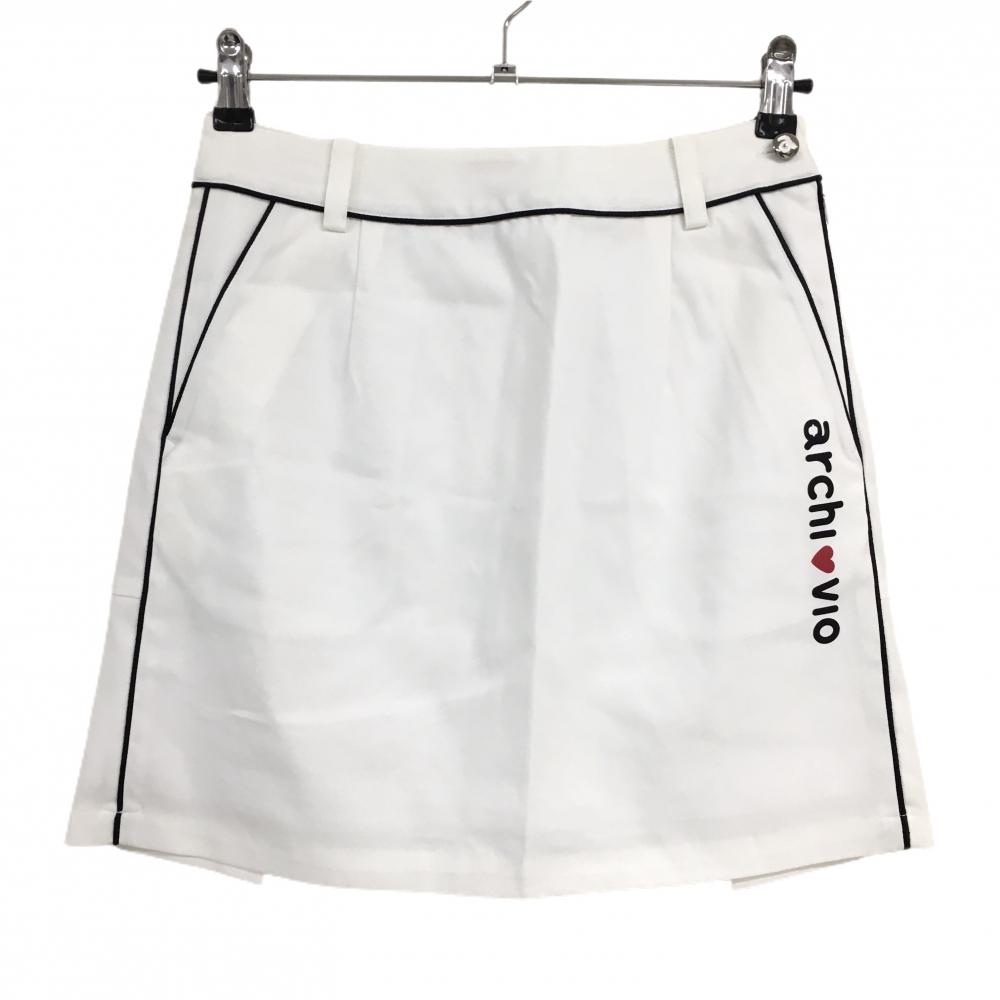 【超美品】アルチビオ スカート 白×黒 パイピングライン 後裾プリーツ 裏地付  レディース 38(M) ゴルフウェア archivio