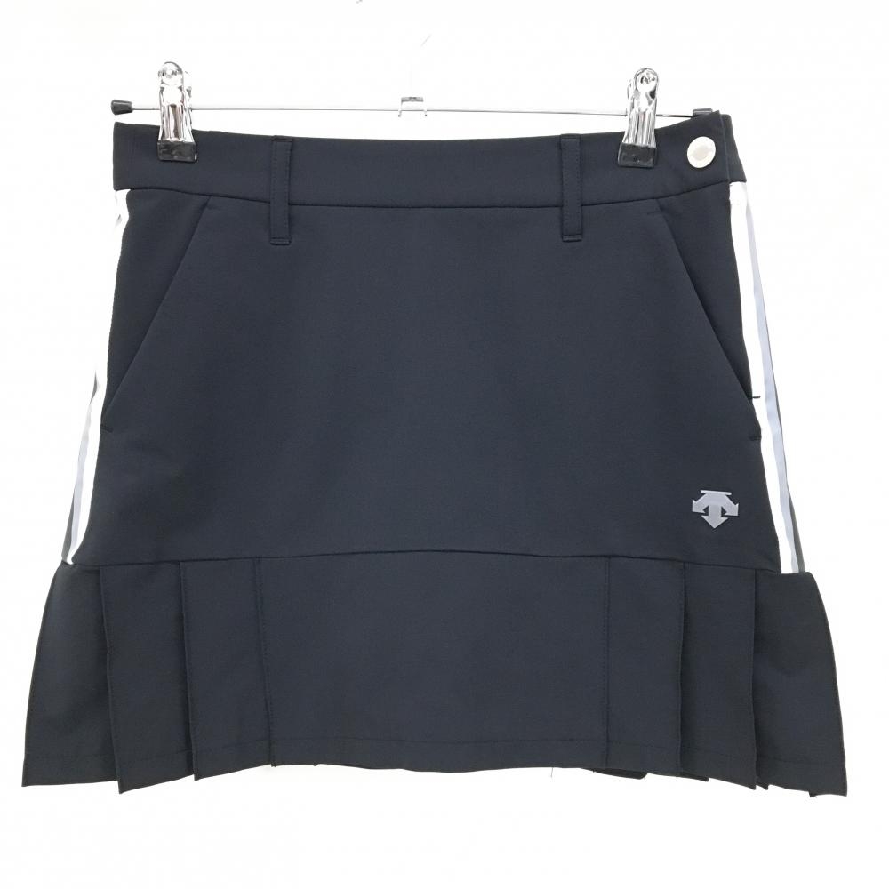 【美品】デサントゴルフ スカート 黒×白 サイドプリーツ 立体ロゴ 内側インナーパンツ 中田英寿 レディース 61/S ゴルフウェア DESCENTE