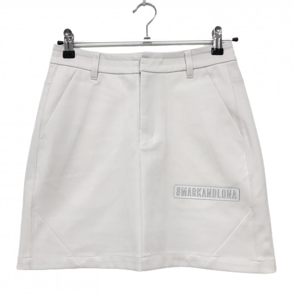 【超美品】マークアンドロナ スカート 白 後ろビッグスカル 内側インナーパンツ レディース 38(M) ゴルフウェア MARK＆LONA