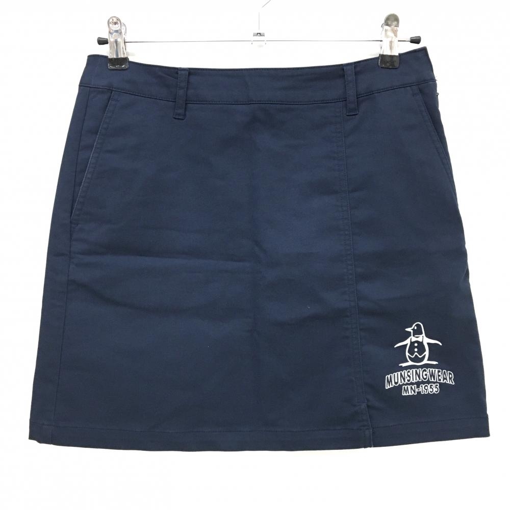 【超美品】マンシングウェア スカート ネイビー×白 ロゴ刺しゅう ストレッチ レディース 9 ゴルフウェア Munsingwear
