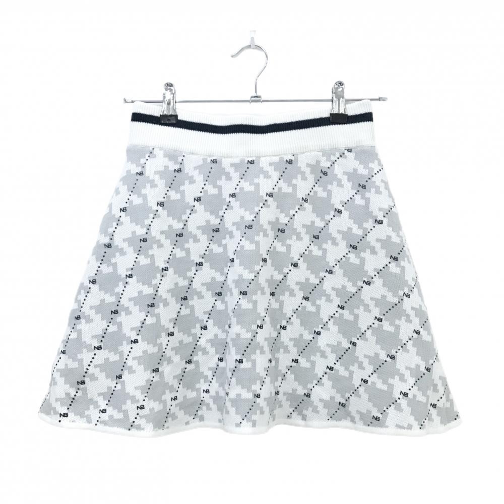 【美品】ニューバランスゴルフ ニットスカート 白×ライトグレー 総柄 斜めストライプ調  レディース 0(S) ゴルフウェア New Balance