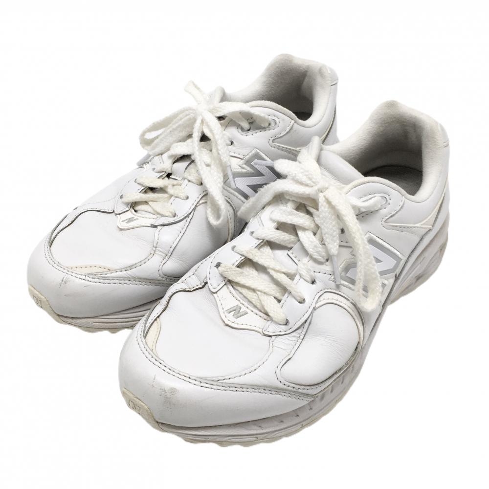 ニューバランス ゴルフシューズ 白系 UGS2002D スパイクレス レディース 23.5 ゴルフウェア New Balance