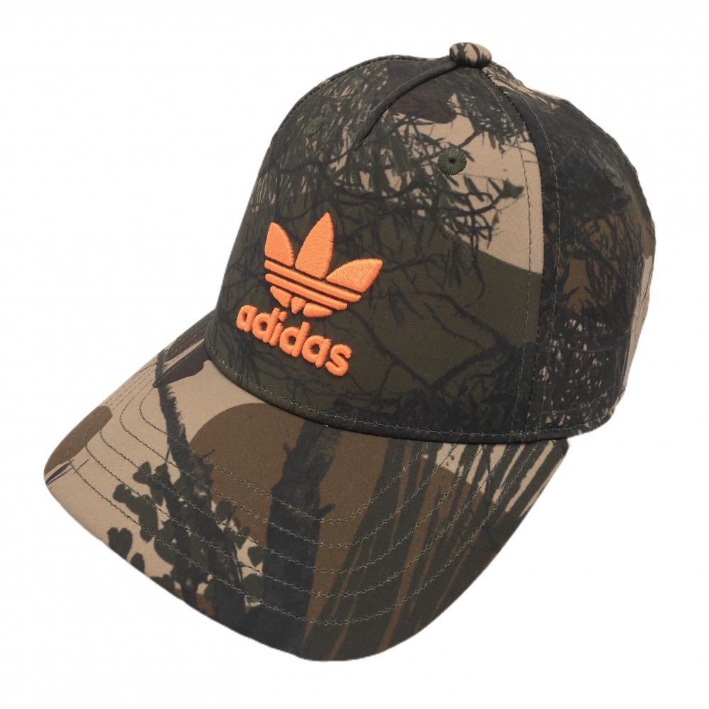 【美品】アディダスオリジナルス キャップ カーキ×ベージュ 総柄 立体ロゴ フリーサイズ(57-60cm)   ゴルフウェア adidas