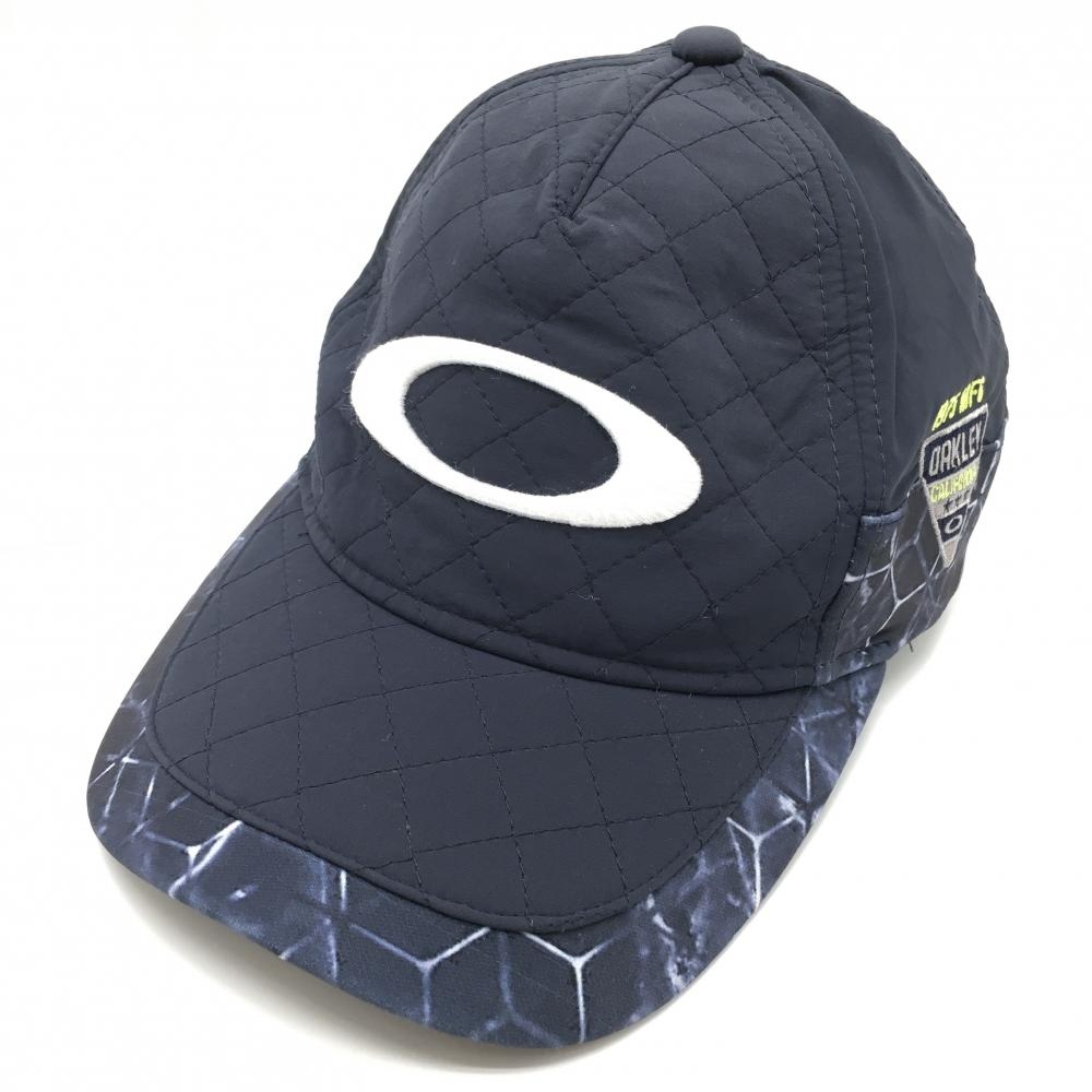 【美品】オークリー キャップ ネイビー×白 一部柄 ビッグロゴ刺しゅう ゴルフウェア Oakley