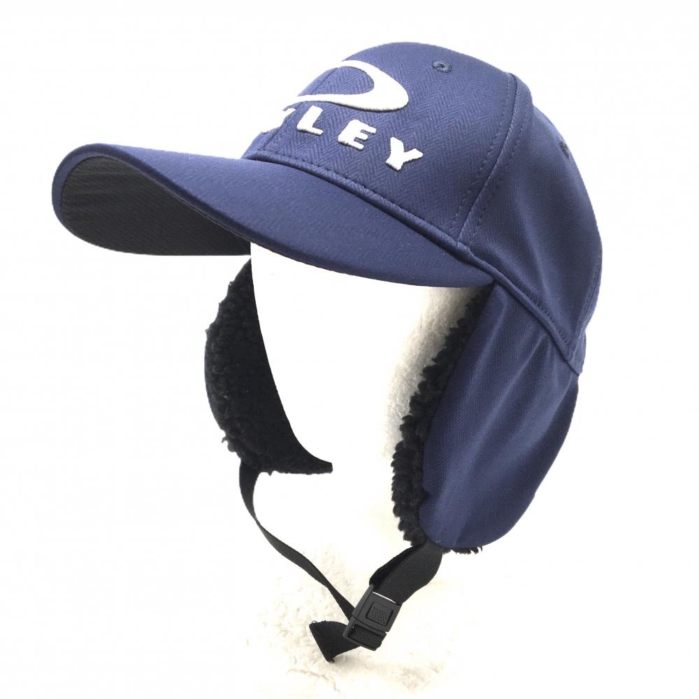 【超美品】オークリー 耳当て付きキャップ ネイビー×白 立体ロゴ刺しゅう 耳当て内側ボア   ゴルフウェア Oakley