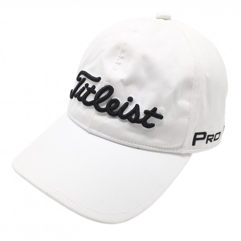 【美品】タイトリスト キャップ 白×黒 フットジョイ ロゴ刺しゅう   ゴルフウェア TITLEIST