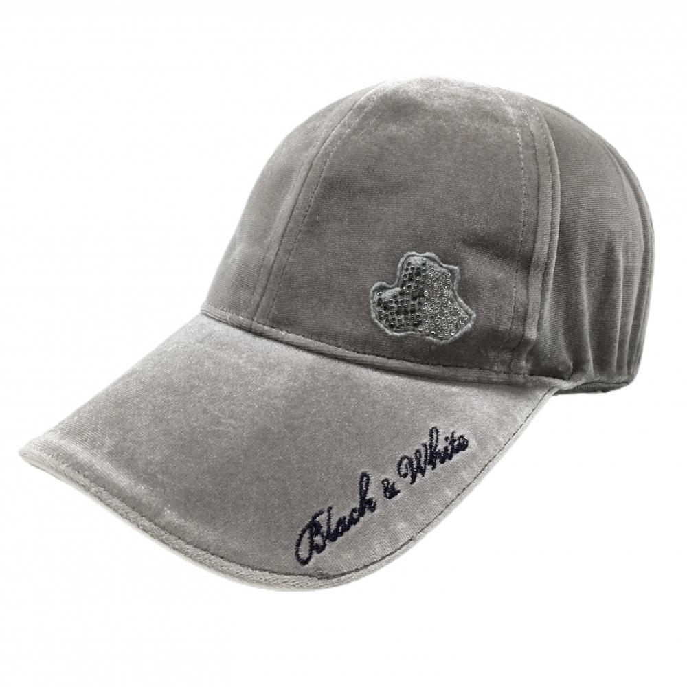 【美品】ブラックアンドホワイト キャップ グレー系 光沢感 微起毛 ラインストーンロゴ   ゴルフウェア Black＆White