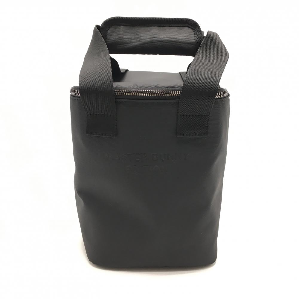 【美品】マスターバニー 保冷カートバッグ 黒 ロゴプリント メッシュポケット ゴルフ 2024年モデル MASTER BUNNY EDITION