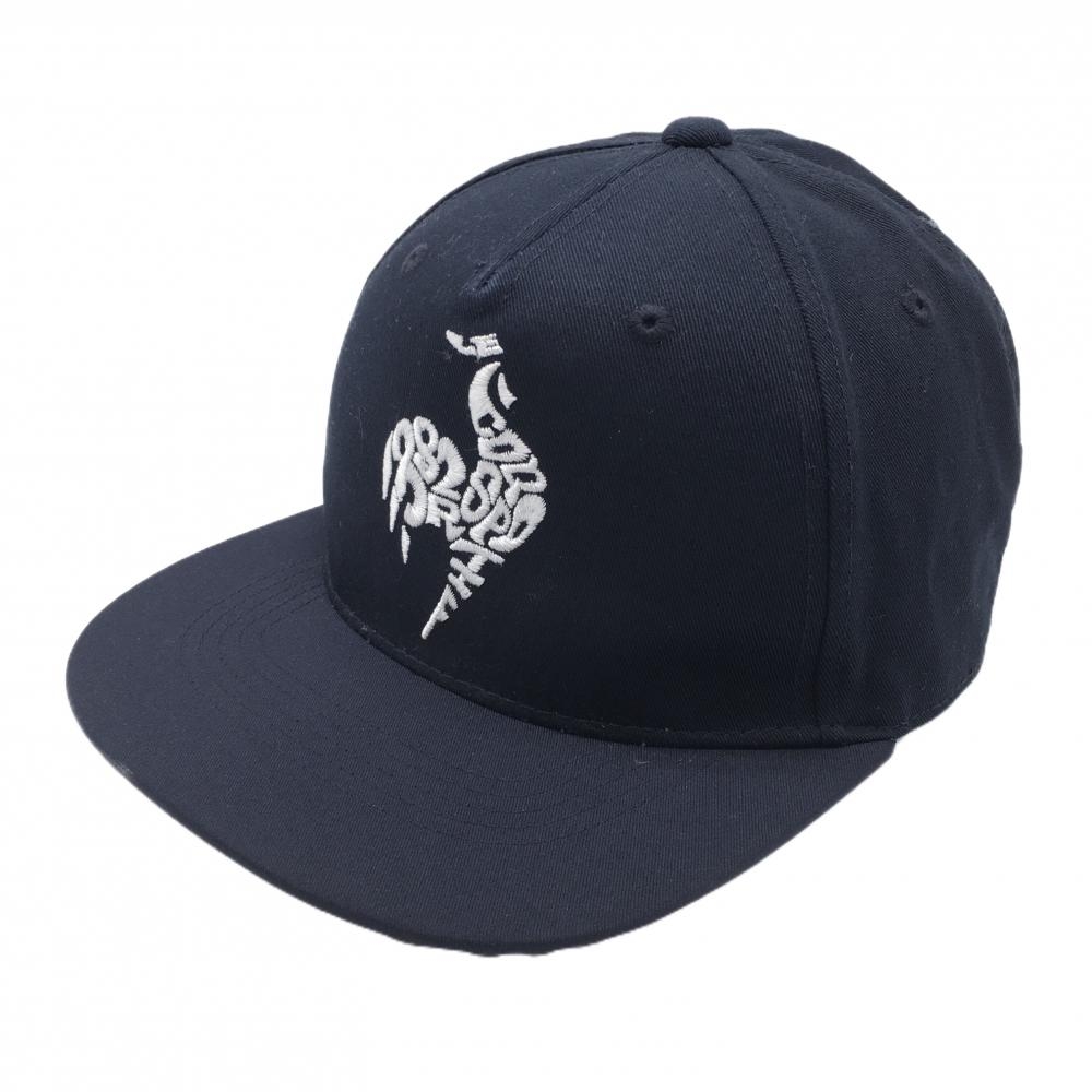 【美品】ルコックゴルフ フラットキャップ ネイビー×白 つば裏英字総柄 F(57-59cm)  ゴルフウェア 2023年モデル le coq sportif